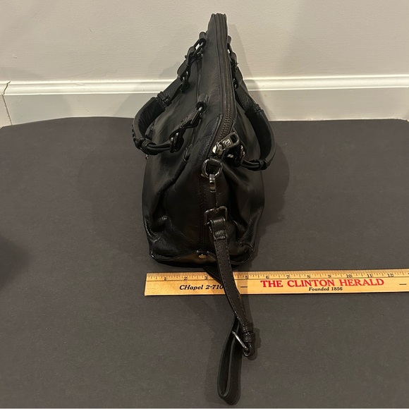 Elliott Lucca Black Leather Handbag Purse - Picture 3 of 8